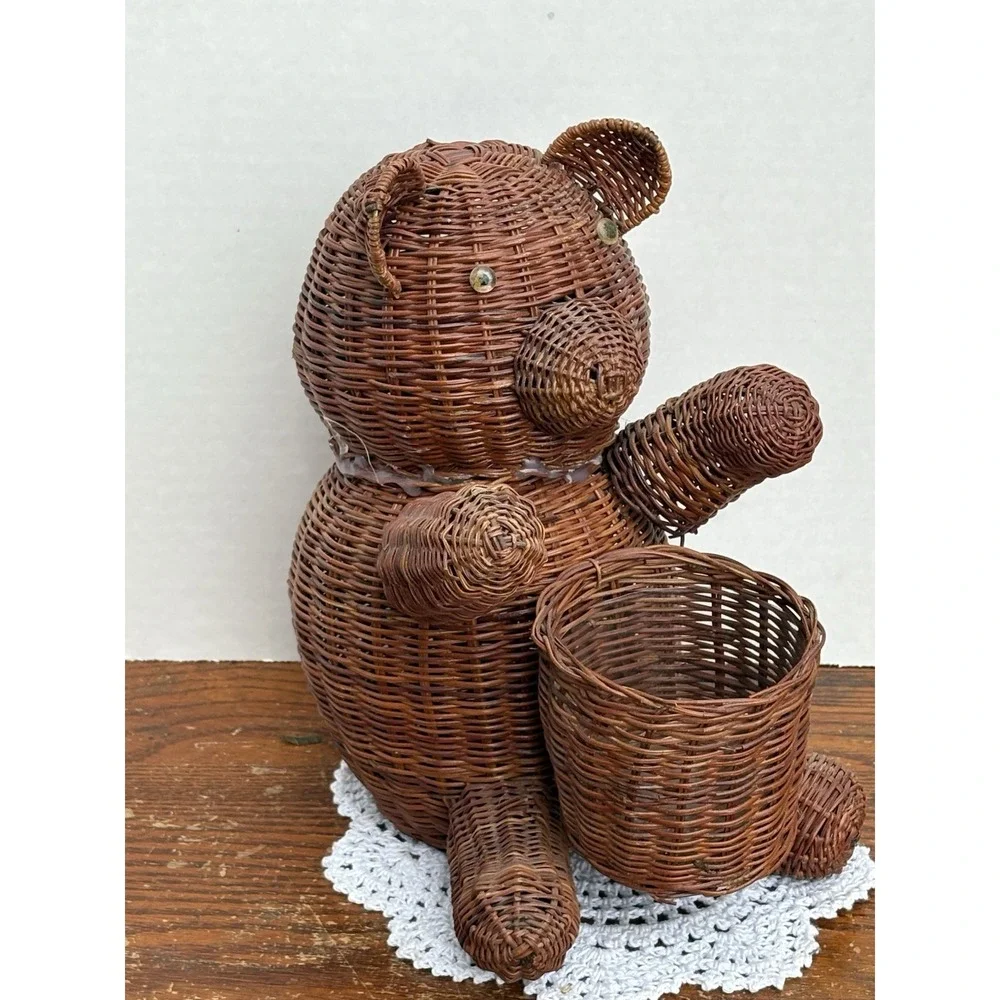 Vintage Chinese Woven Wicker Basket Planter Bear 9